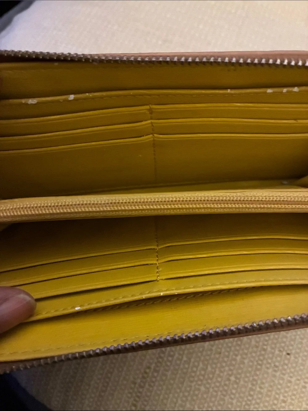 Fossil Chestnut Brown Leather Zip-Around Wristlet-Vintage-inspired hermitage1954